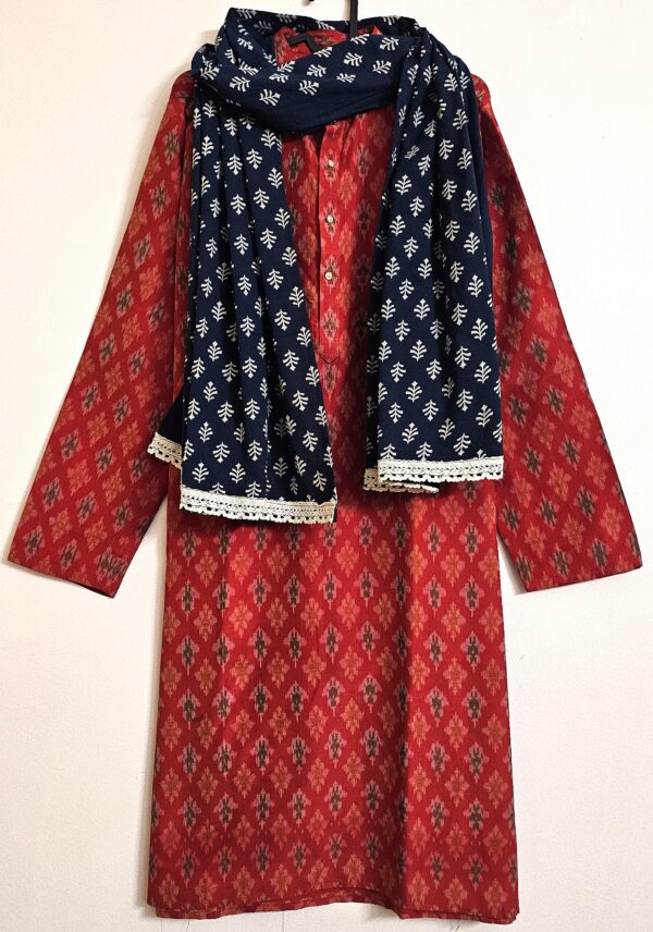 Parimal EcoHub | Cotton Stole | Ajrakh Print | Naturally Dyed Shades of Blue | Buti Pattern | Cream Lace - Image 6