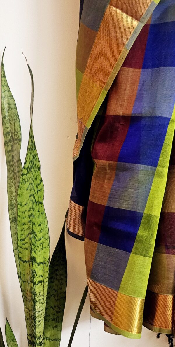 Cotton blended with raw Silk, Madras chequered Handloom saree with Golden Zari border-Green Blue - Image 6