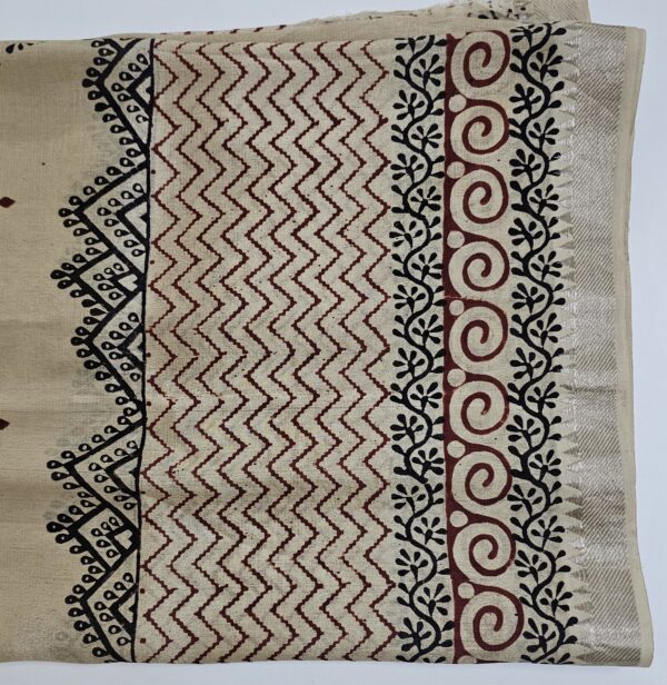 Saree | Handloom-Mangalgiri | Naturally Dyed | Hand Block Printed | Zig-Zag Pattern with Vine Design - Image 5
