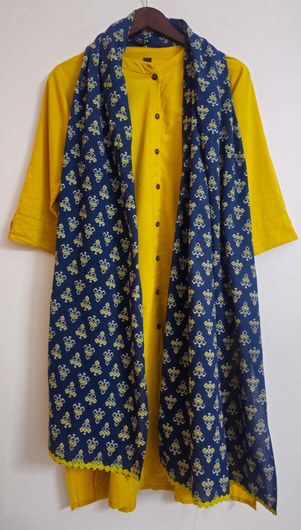 Parimal EcoHub | Cotton Stole | Ajrakh Print | Naturally Dyed Shades of Blue and Green Color | Buti Pattern - Image 5